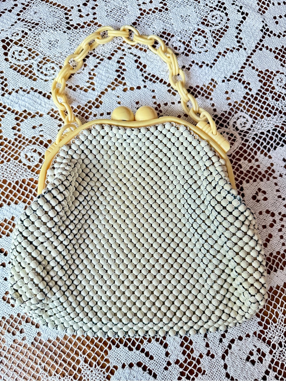 Vintage 1940s W&D Alumesh Metal Mesh Off White Wedding Handbag Celluloid Frame - Picture 3 of 9